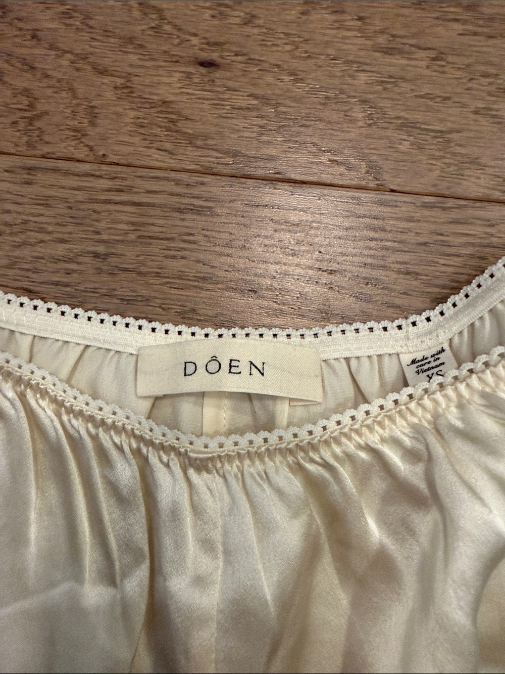 Dôen Doen Iona Silk Lace Shorts - Picture 4 of 4